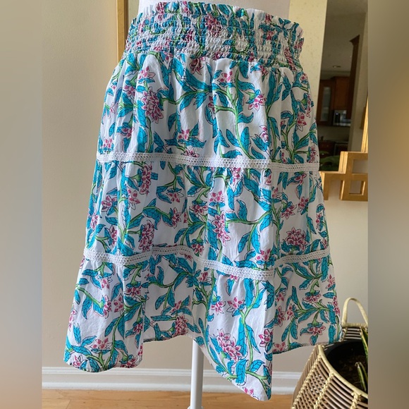 J. Crew Factory Smocked Tiered Floral Mini skirt , medium - Picture 3 of 12